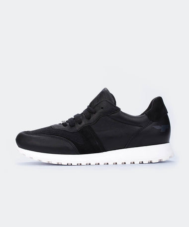 Modelo 800 Sneakers Negras