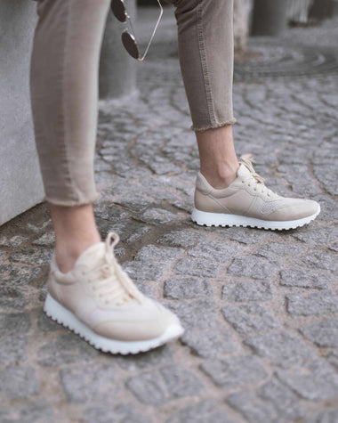 5 razones por las que comprar zapatillas Tórtola 1947