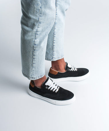 sneakers-tórtola-negras