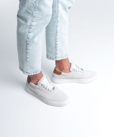 sneakers-tórtola-blancas